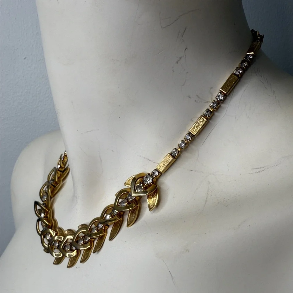 Vintage Gold Leaf Necklace with rhinestones